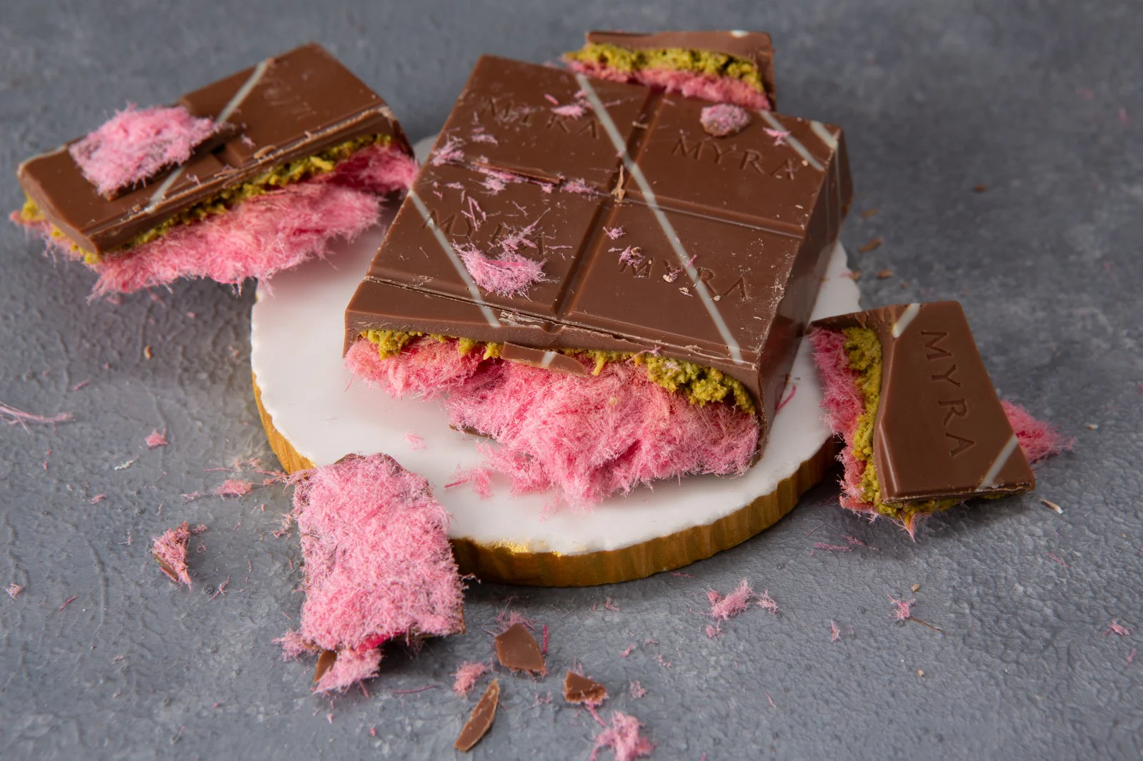 Viral Angel Hair Dubai Chocolate Bar - Pink Cotton Candy - Image 4