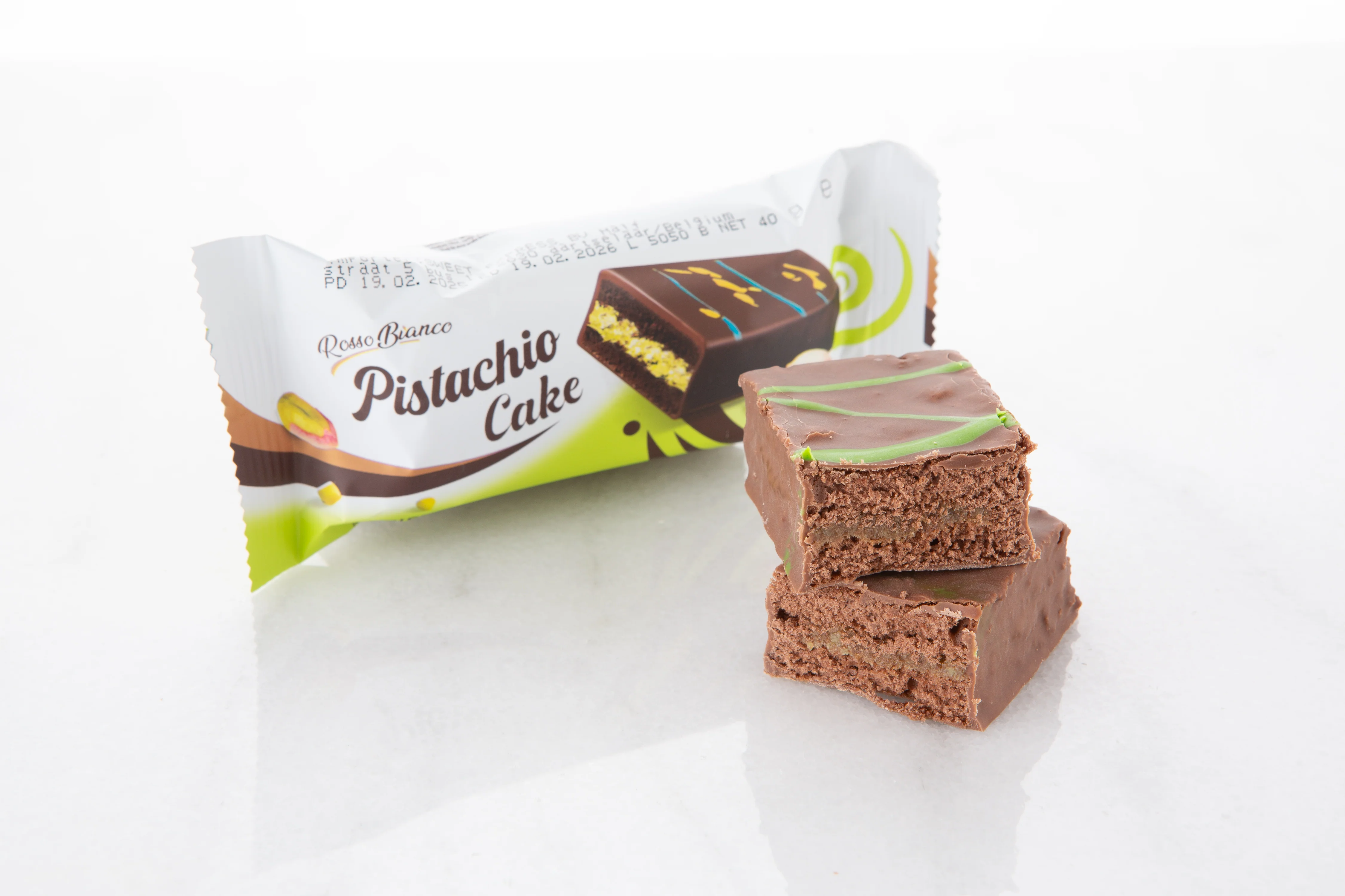 Viral Dubai Pistachio Pie Cake with Milky Chocolate - 24 Piece - Image 4