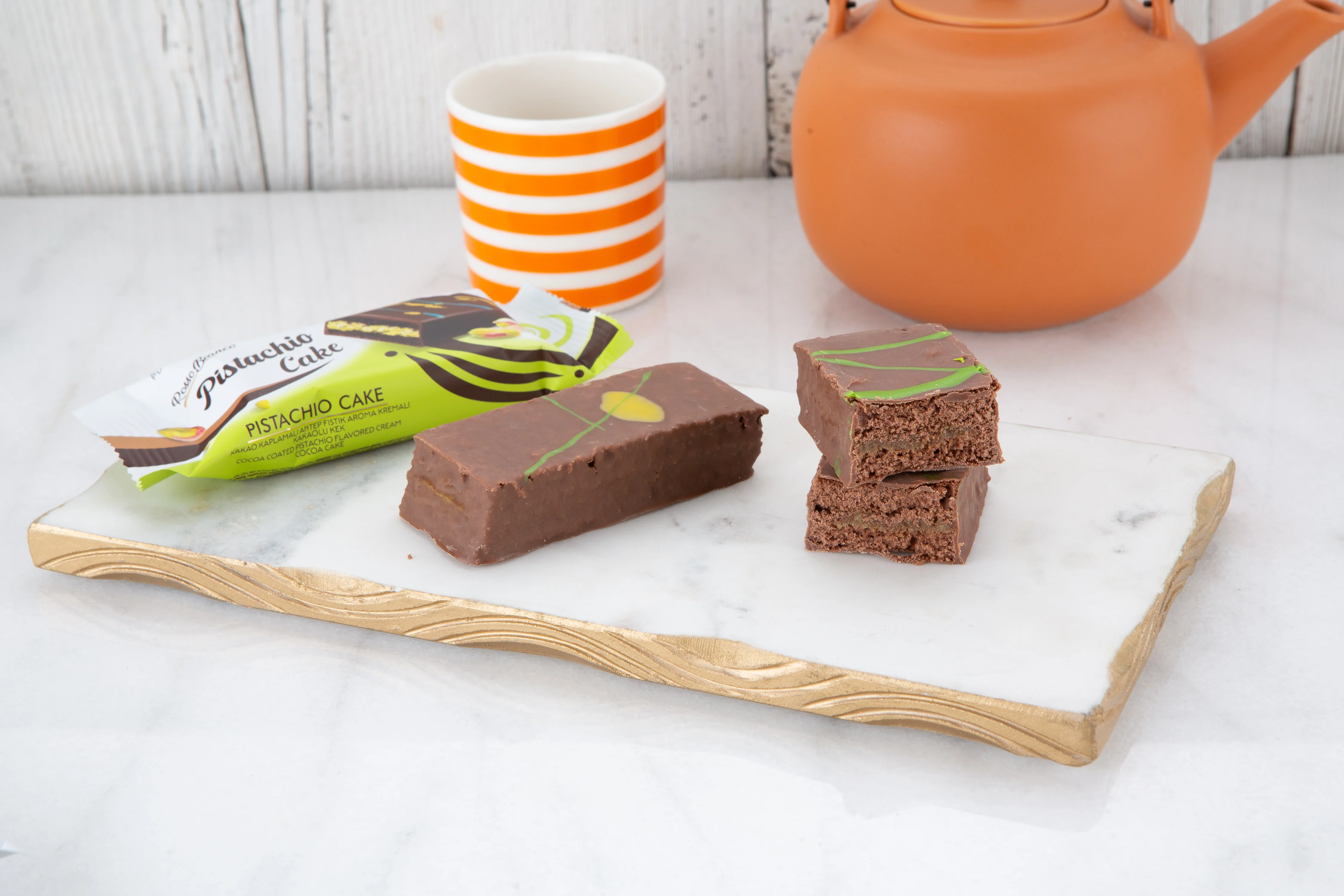 Viral Dubai Pistachio Pie Cake with Milky Chocolate - 24 Piece - Image 5